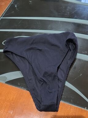 Tobi Black Ribbed Bikini Bottoms